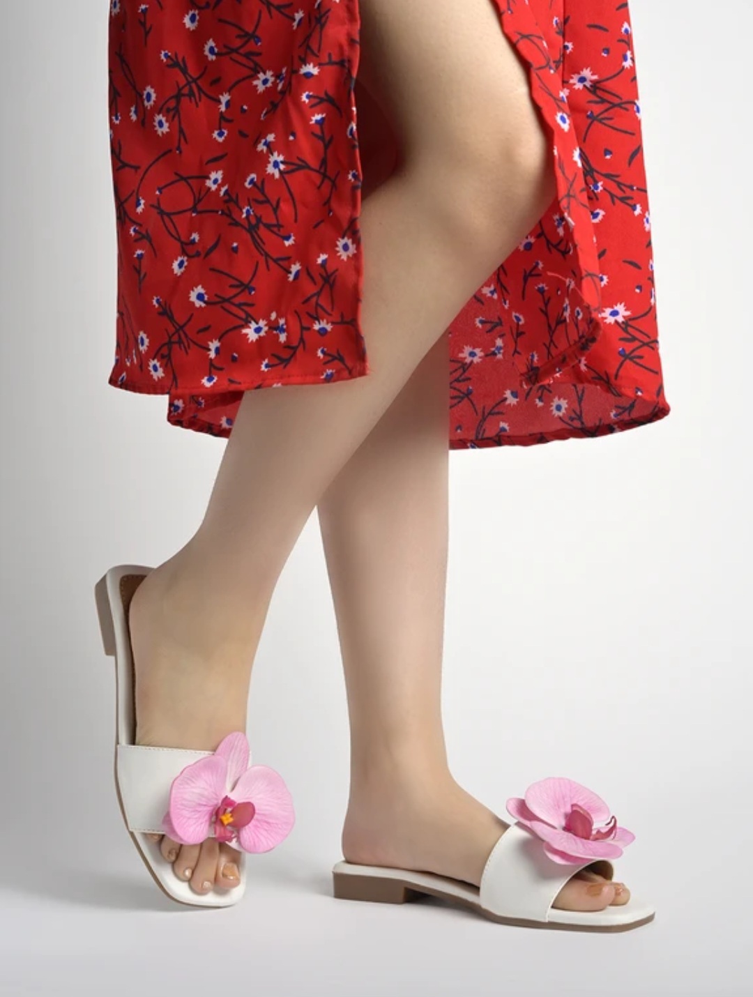 Shoetopia women flats sandal.